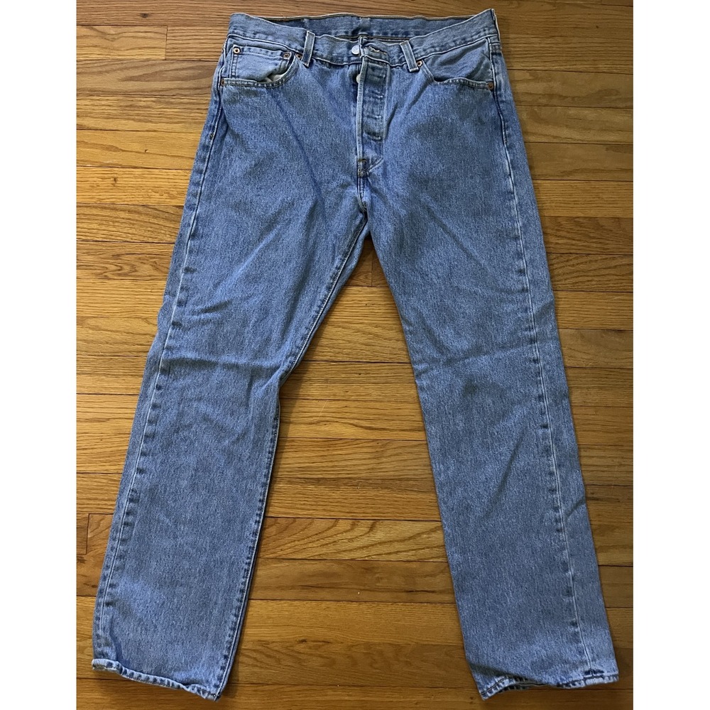Levis 501 Straight Leg Blue Denim Jeans Mens 33x30 100% Cotton Button Fly